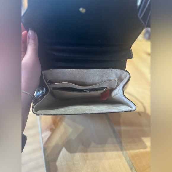 Leather lined black bag - Picture 3 of 3